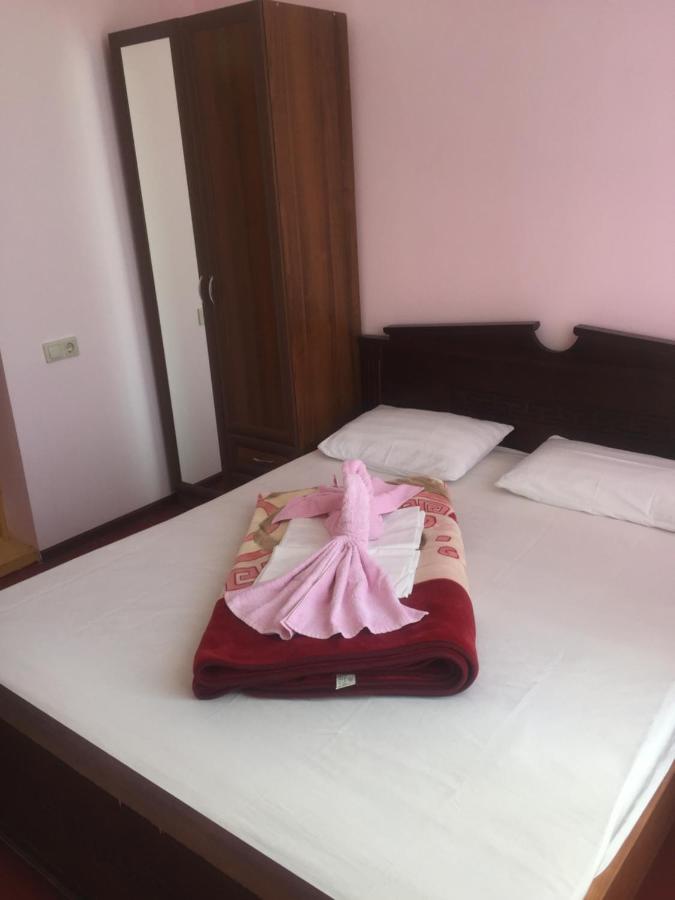 Гостевой Дом Анаит Hotel Пицунда Екстериор снимка